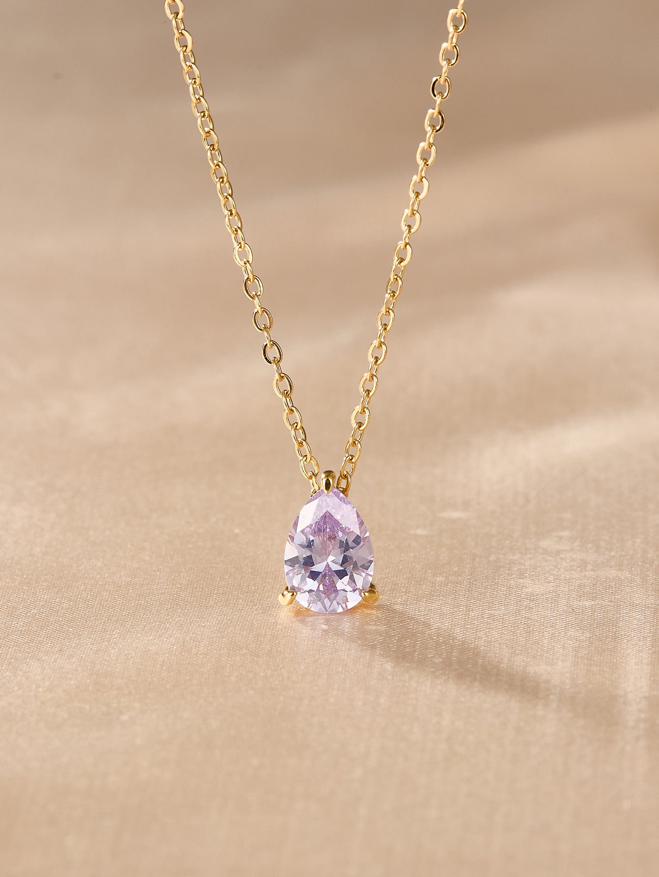 Designer Women's Lightweight Luxury Versatile Necklace Accessories