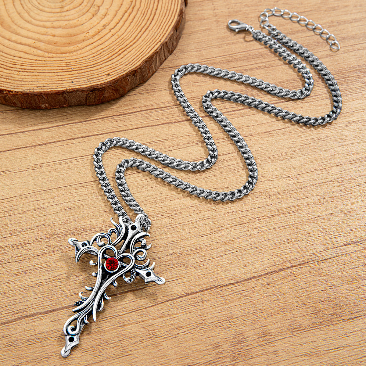 Heart-shaped Skull Alloy Cross Pendant Necklace