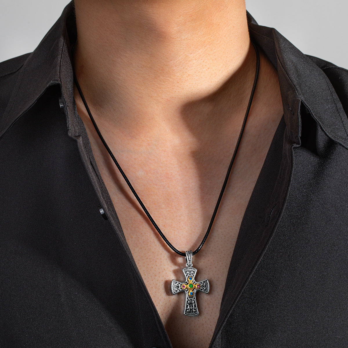 Heart-shaped Skull Alloy Cross Pendant Necklace