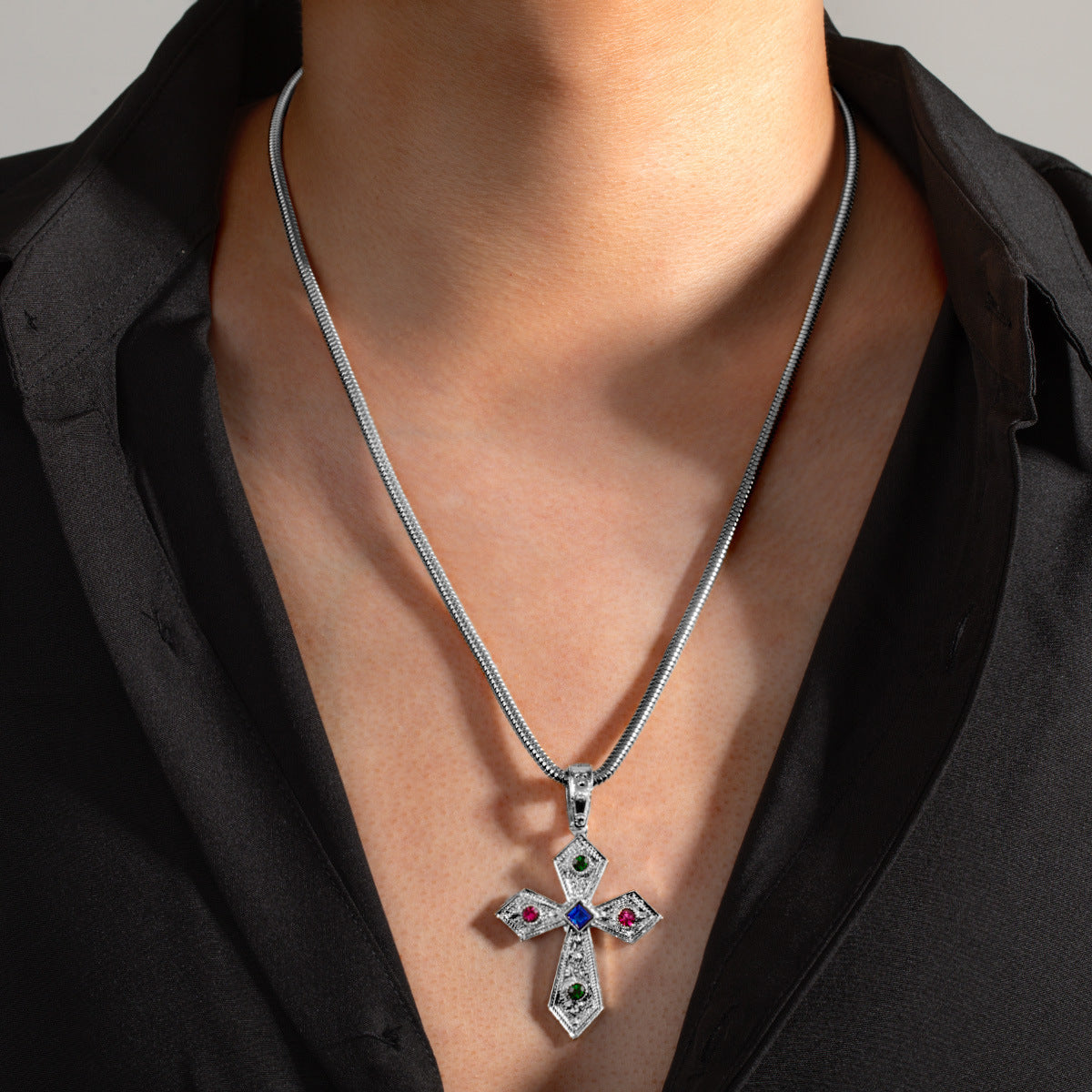 Heart-shaped Skull Alloy Cross Pendant Necklace